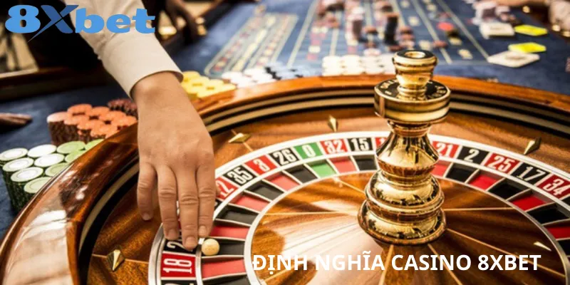 Sảnh casino trực tuyến với người chia bài thật